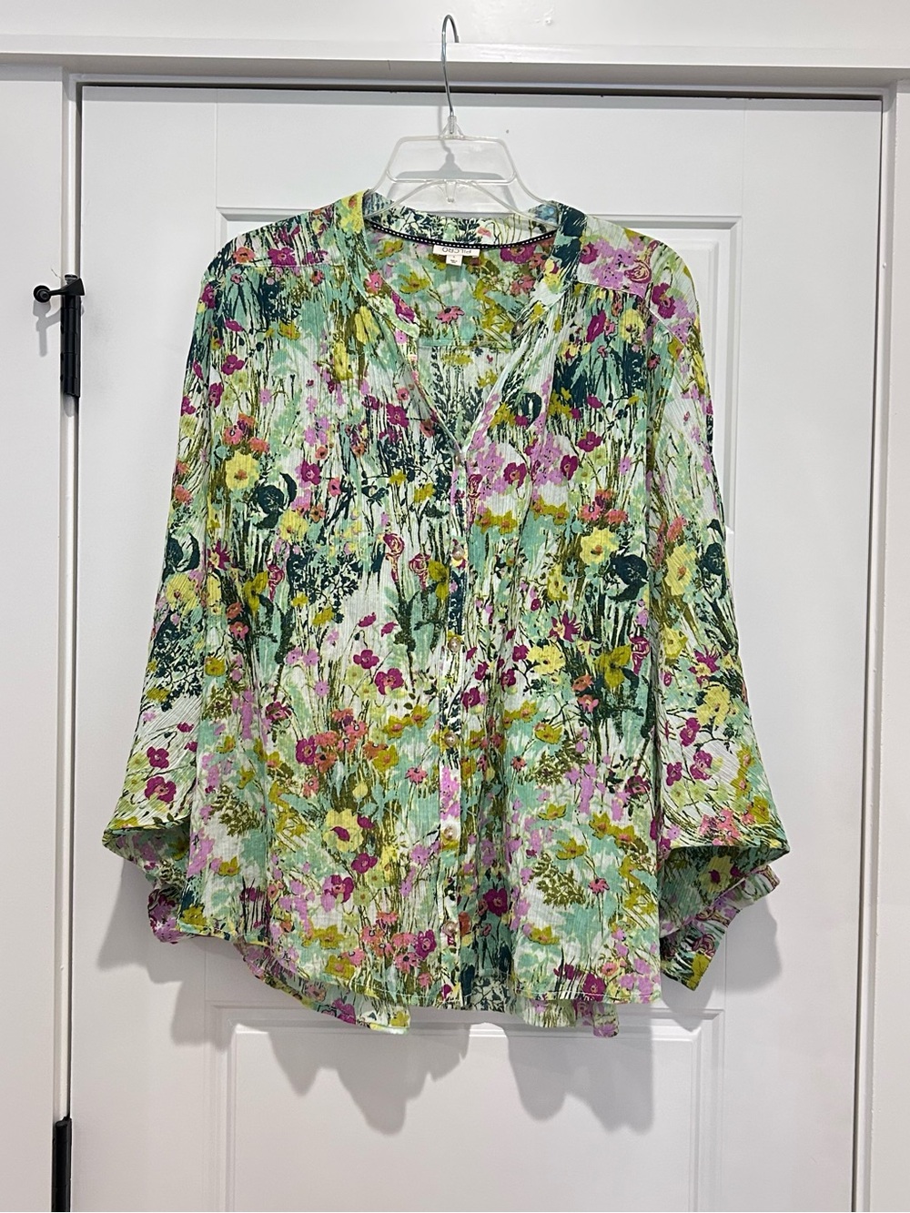 Pilcro for Anthropologie Green Floral Button-Front Blouse with Pink Accents - Picture 9 of 9